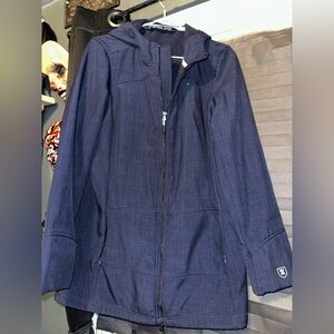 Zusa Wanderlust Traveler jacket in navy blue with a full zip